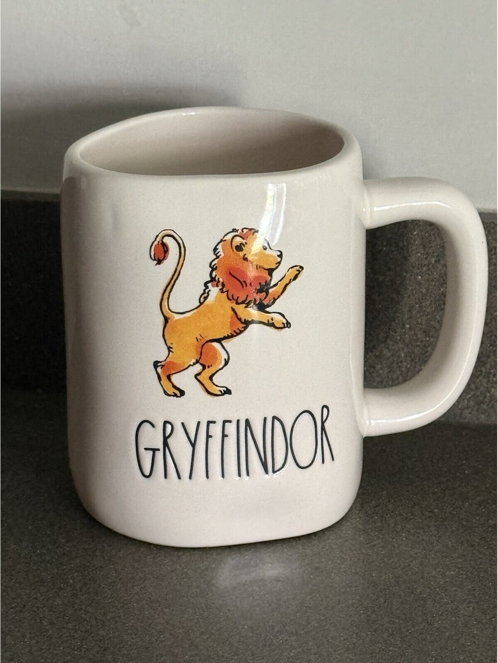 Harry Potter GRYFFINDOR House 16 oz Coffee Mug White Large Rae Dunn